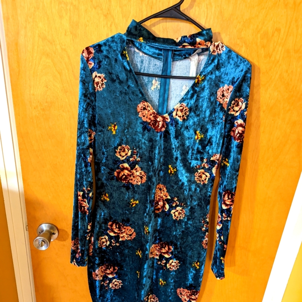 Blue floral mini dress